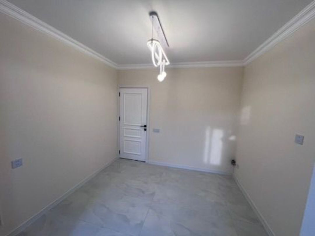 Satılır 4 otaqlı köhnə tikili 105 m² — Mənzil, Bakı (9)