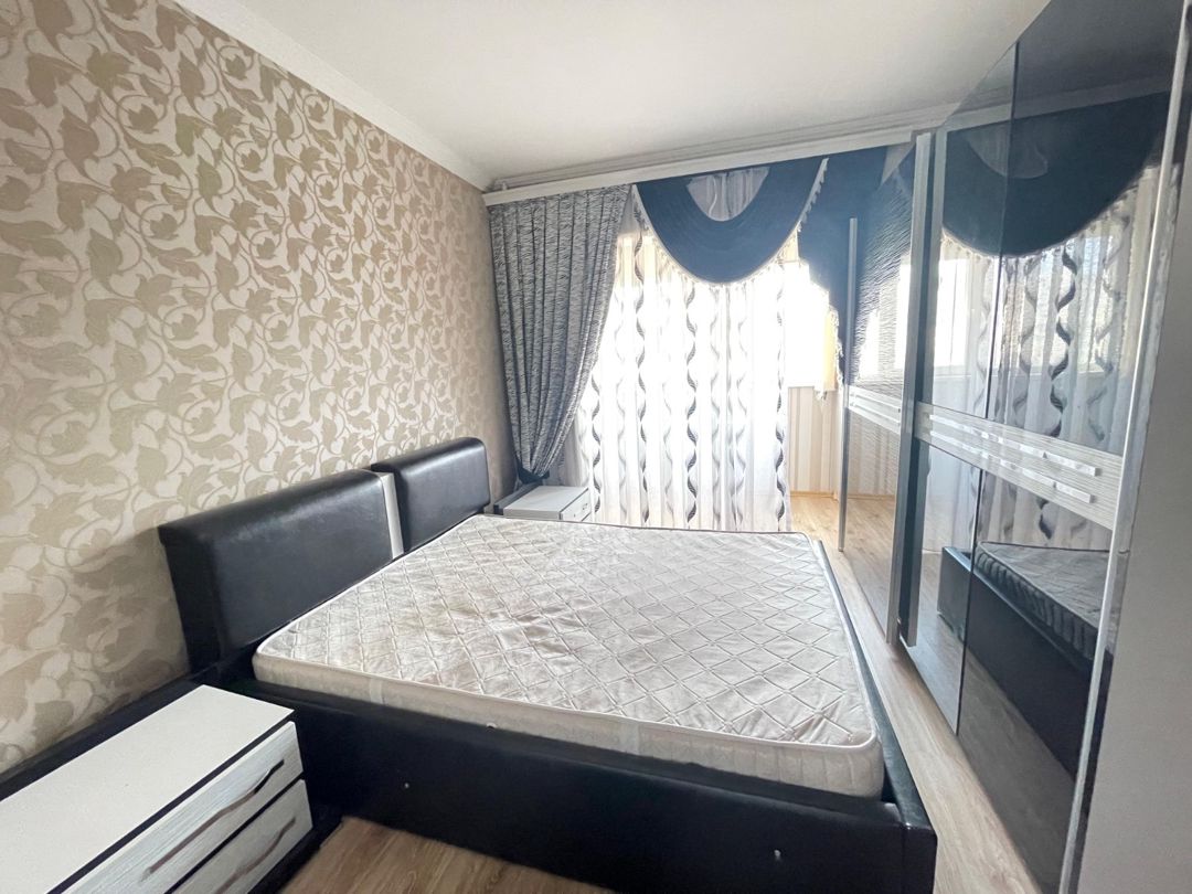 Satılır 4 otaqlı köhnə tikili 100 m² — Mənzil, Bakı (8)