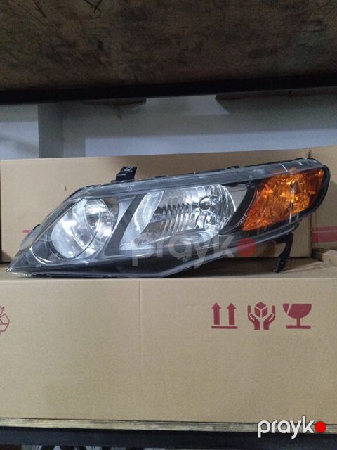 "Honda Civic" sol farası