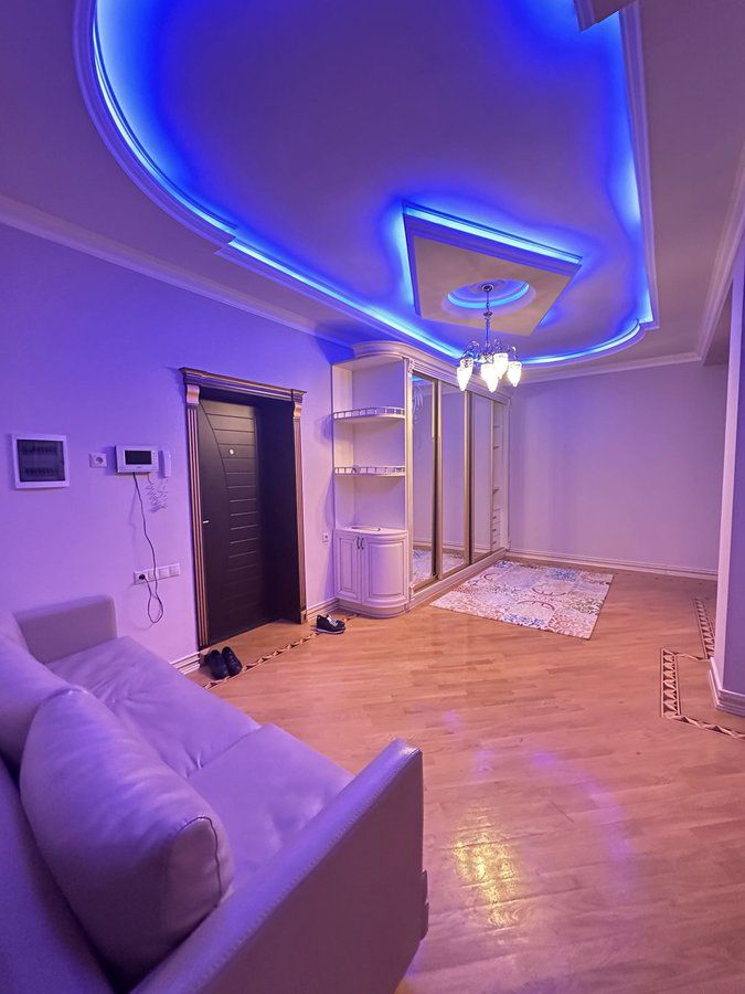 3 otaqlı mənzil kirayə verilir, 150 m², Bakı, Akademik Həsən Əlivev küç — Mənzil (2)
