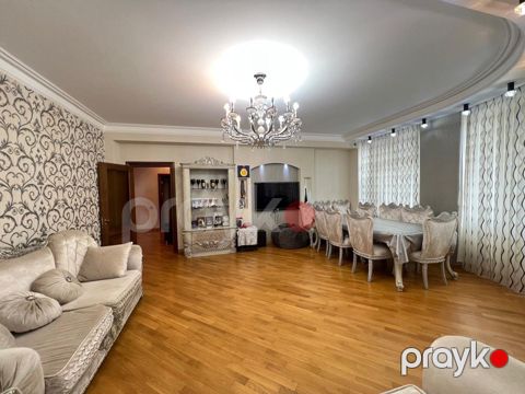 Satılır 4 otaqlı yeni tikili 214 m²