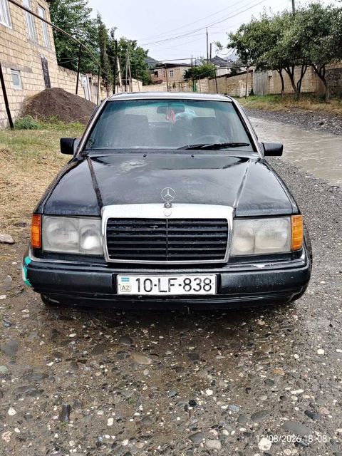 Mercedes E 230, 1992 il — Quba