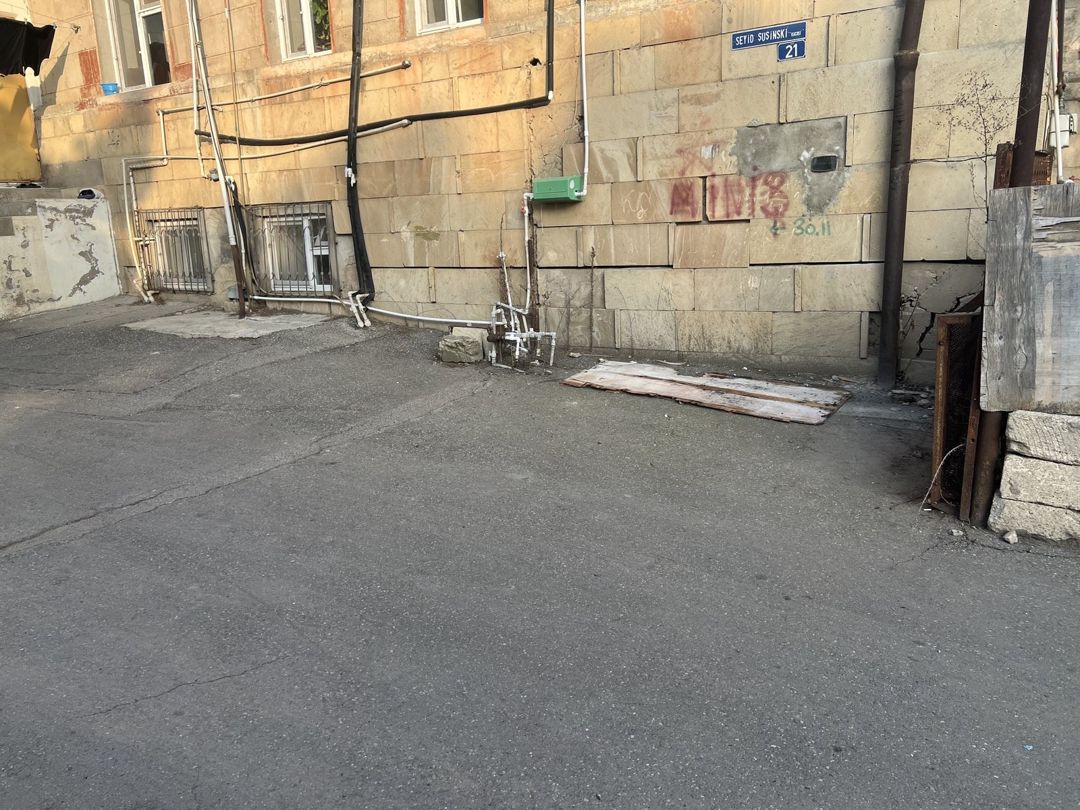 Satılır 1 otaqlı köhnə tikili 60.9 m² — Mənzil, Bakı (8)