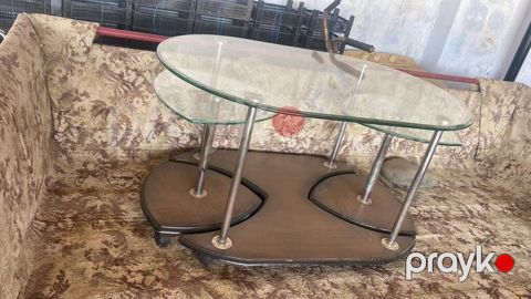 Şüşə üstlü salon masası - İkiqat şüşə səth: yuxarıda oval formalı — Masallı