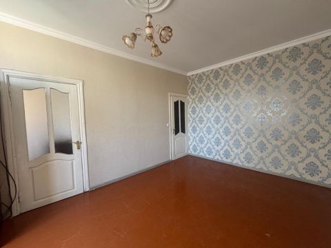 Satılır 2 otaqlı köhnə tikili 40 m² — Bakı