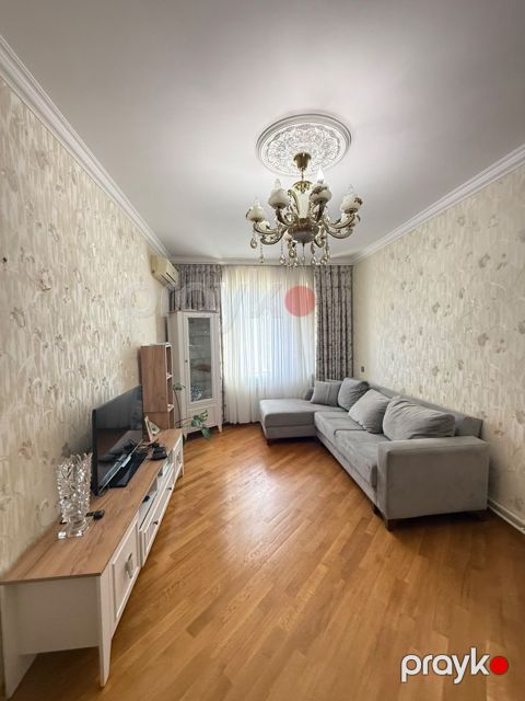 Satılır 3 otaqlı köhnə tikili 77 m²