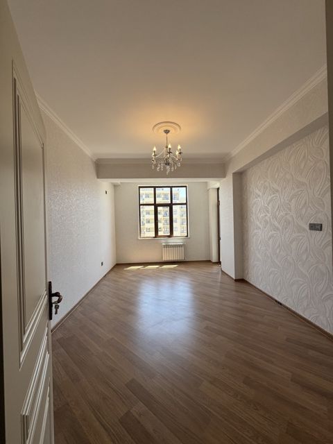 Satılır 2 otaqlı yeni tikili 82 m² — Bakı