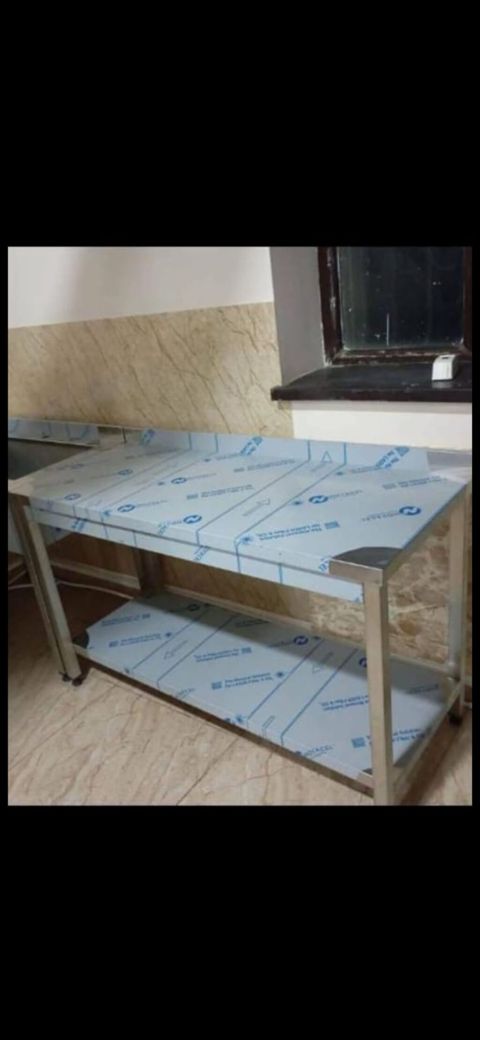 Nerjavetka masa, Uzunluğu - 140 sm Hündürlüyü - 85 sm Eni (dərinliyi) — Bakı