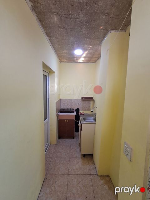 Sabunçuda Dayanacaqa yaxın 1 Otaq Kirayə 250 manat. Komunallar Qiymətə