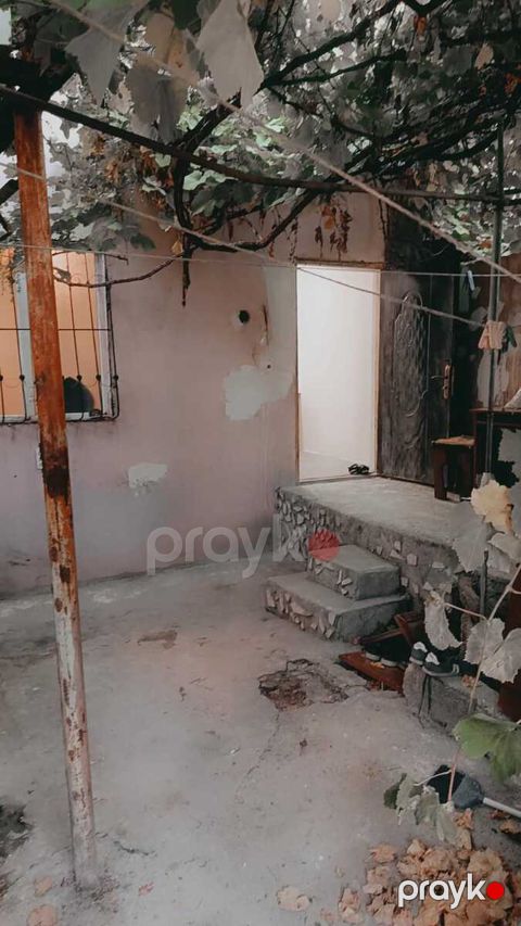 Satılır 2 otaqlı həyət evi/bağ evi 50 m²