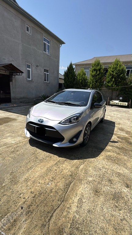 Toyota Aqua, 1.5 L, 0.87 kWh, 2017 il, 99 800 km — Bakı
