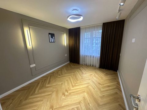 Satılır 2 otaqlı köhnə tikili 45 m² — Bakı