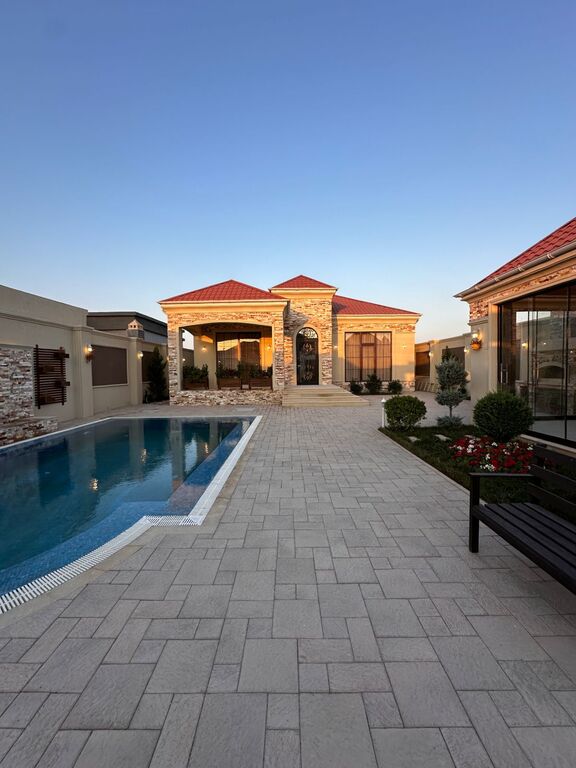 Satılır 4 otaqlı həyət evi/bağ evi 250 m² — Ev, villa, Bakı (2)