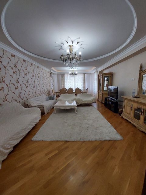 İcarəyə verilir 3 otaqlı yeni tikili 140 m² — Bakı