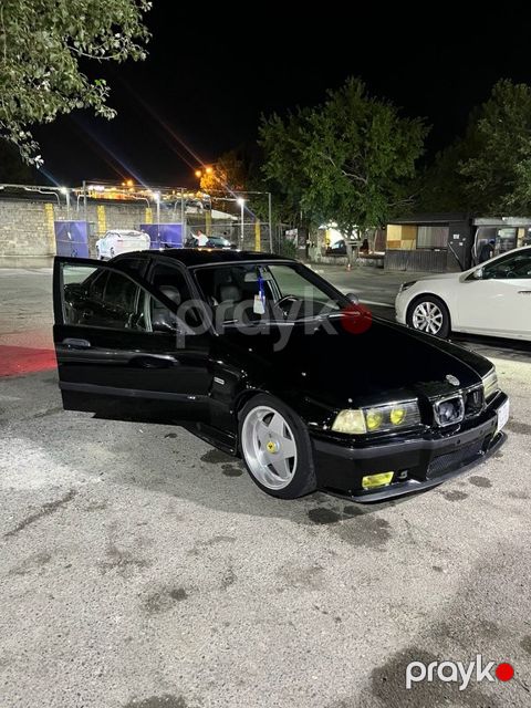 BMW 320, 2.0 L, 1996 il, 590 000 km