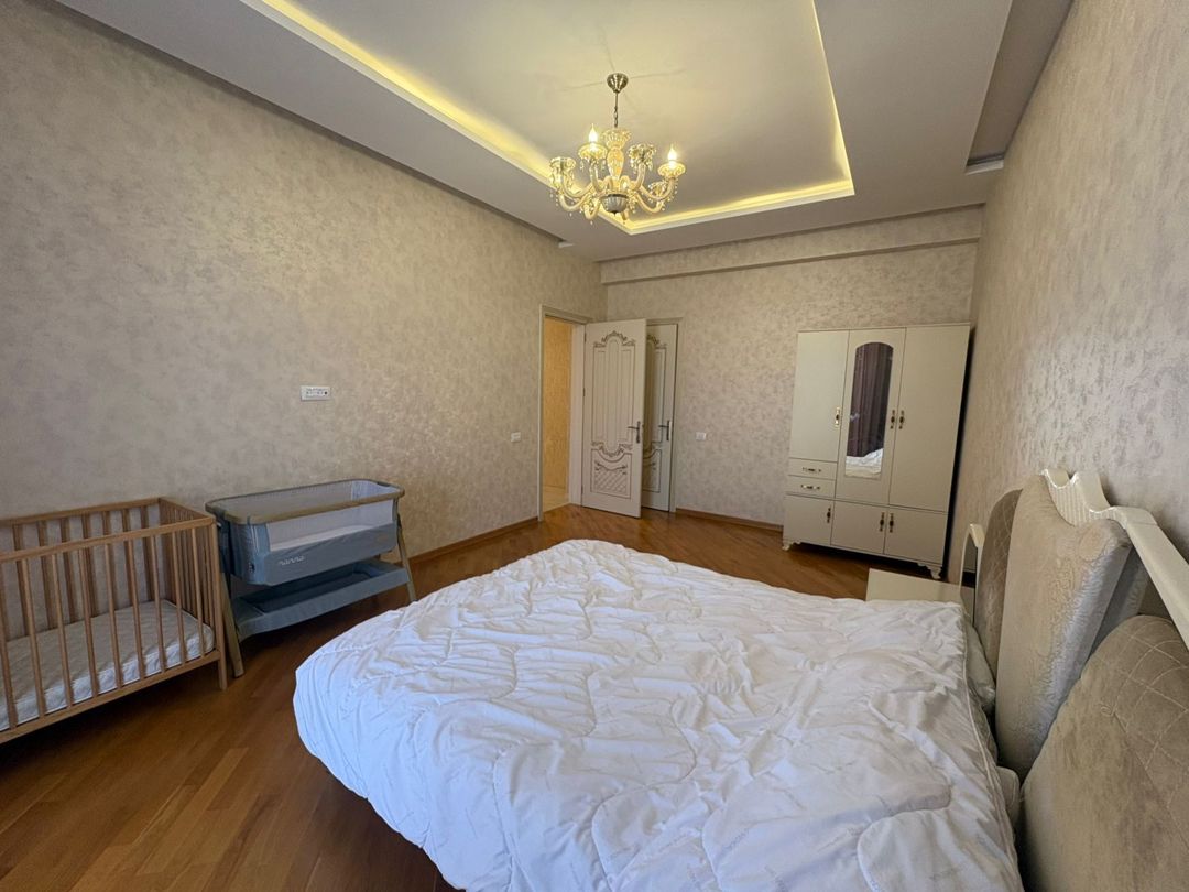 4-otaqlı yeni tikili kirayə verilir, 28 May m., 210 m² — Mənzil, Bakı (9)