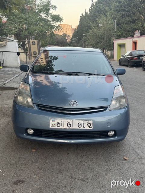 Toyota Prius, 1.5 L, 1.3 kWh, 2007 il, 300 000 km