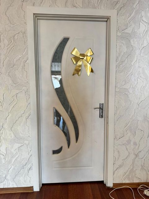 3 ədəd qapı ölçü -2/80. Birlikdə 150₼. Ünvan Balaxanı (XM) Mehi Ağ — Digah