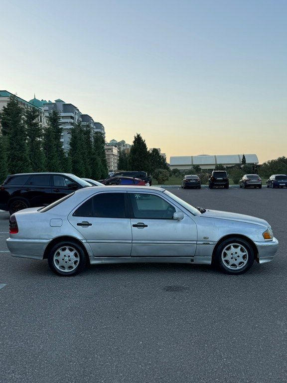 Mercedes C 180, 1.8 L, 1997 il, 570 000 km — Avtomobillər, Bakı (4)