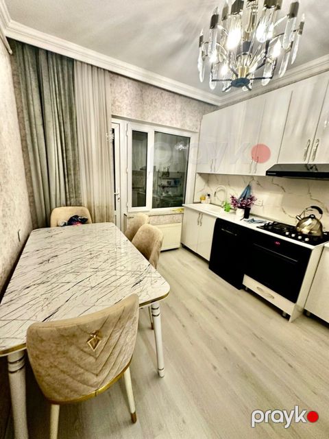 İcarəyə verilir 2 otaqlı köhnə tikili 55 m²