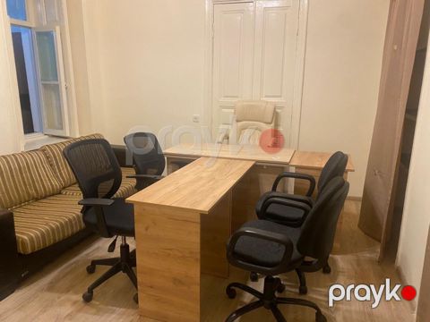 İcarəyə verilir 2 otaqlı ofis 60 m²