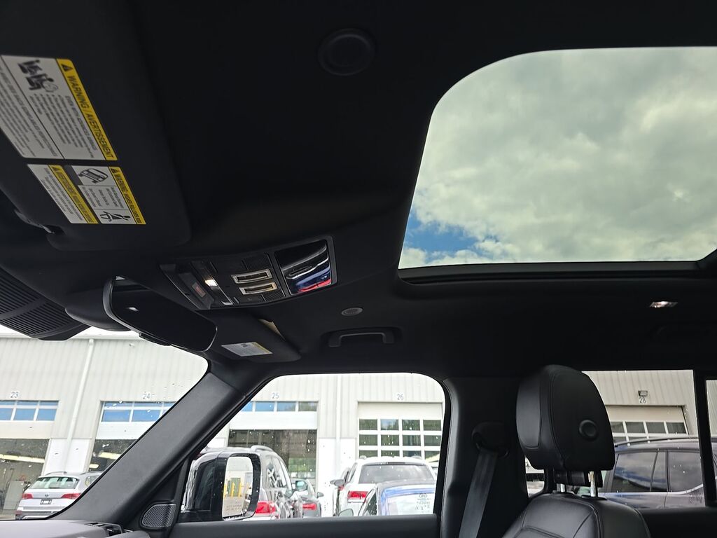 Land Rover Defender, 2.0 L, 2024 il, 74 030 km — Avtomobillər (11)