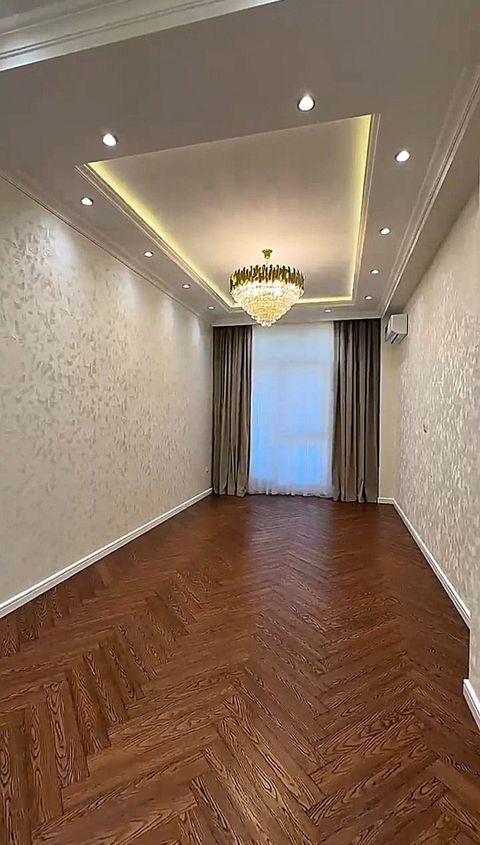 Satılır 4 otaqlı yeni tikili 140 m² — Bakı