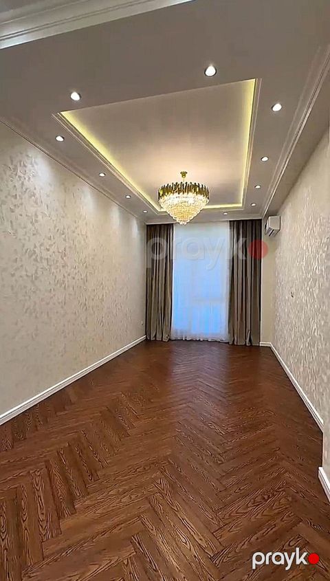 Satılır 4 otaqlı yeni tikili 140 m²