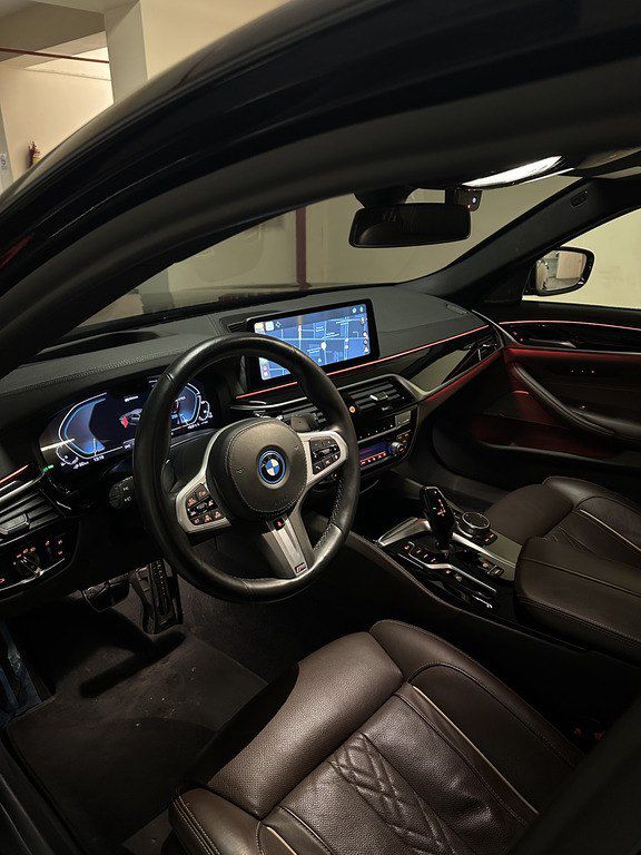 BMW 530e, 2.0 L, 12 kWh, 2021 il, 40 000 km — Avtomobillər, Bakı (8)