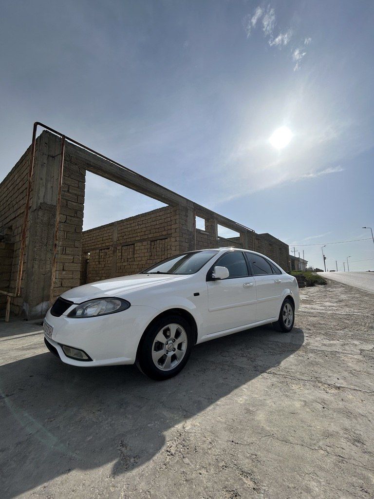 Daewoo Gentra, 1.5 L, 2014 il, 300 000 km — Avtomobillər, Bakı (9)