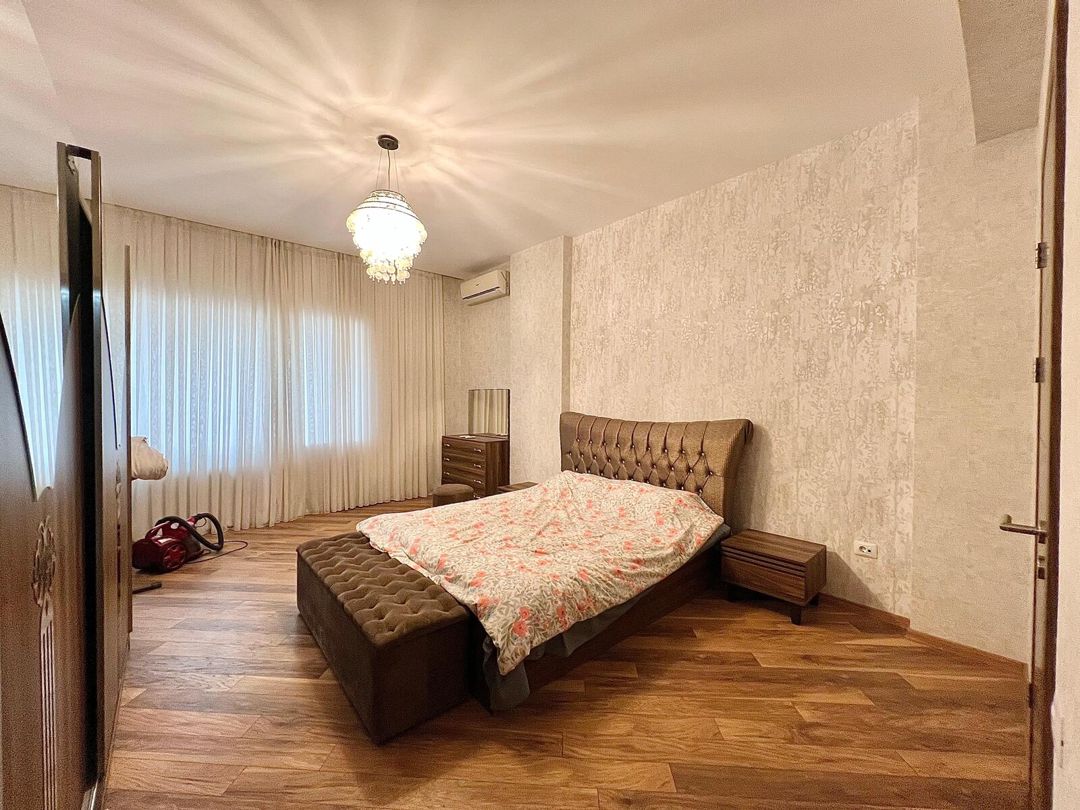 Satılır 4 otaqlı yeni tikili 190 m² — Mənzil, Bakı (9)