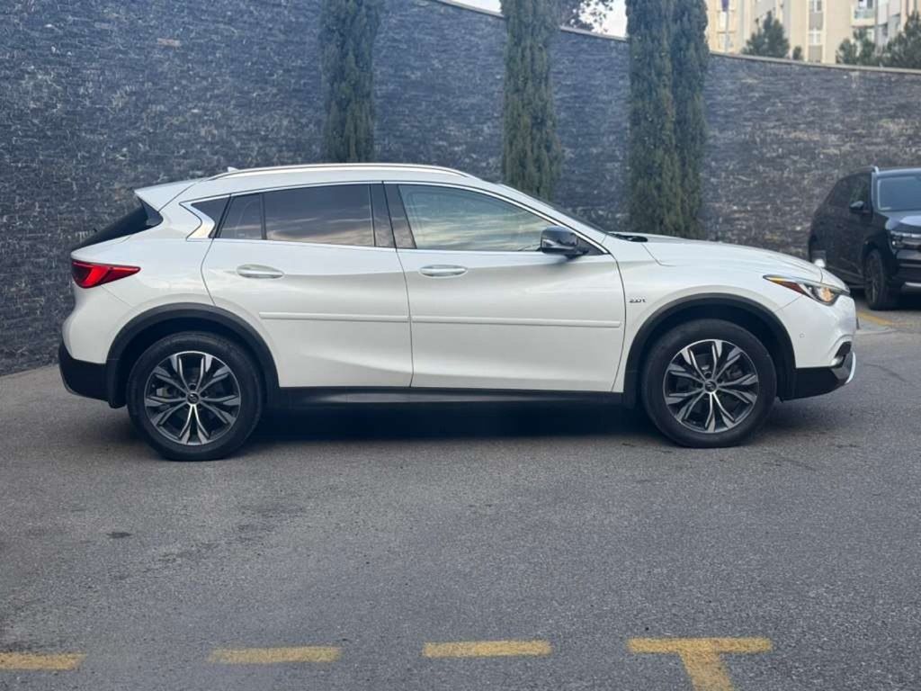 Infiniti QX30, 2.0 L, 2016 il, 96 000 km — Avtomobillər, Bakı (7)