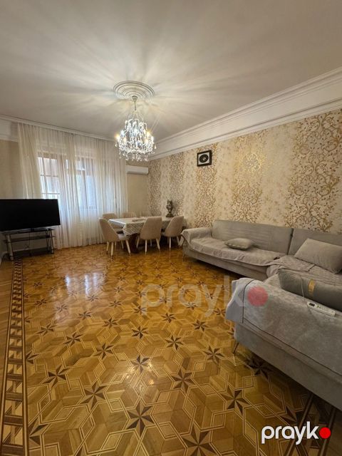 3-otaqlı yeni tikili kirayə verilir, 6-cı mkr., 110 m²