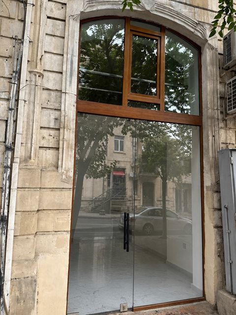 Satılır obyekt 32 m² — Bakı