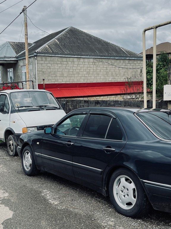 Mercedes E 230, 2.3 L, 1997 il, 369 000 km — Avtomobillər, Quba (6)