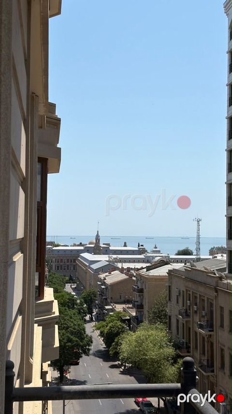 Satılır 3 otaqlı yeni tikili 115 m²