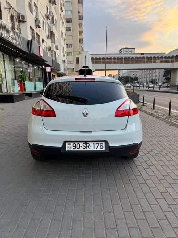Renault Megane, 2.0 L, 2013 il, 276 000 km — Avtomobillər, Bakı (2)