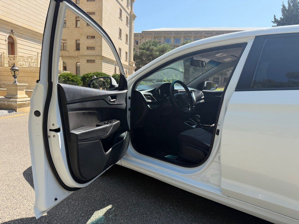 Hyundai Accent, 1.4 L, 2018 il, 104 000 km — Avtomobillər, Bakı (9)