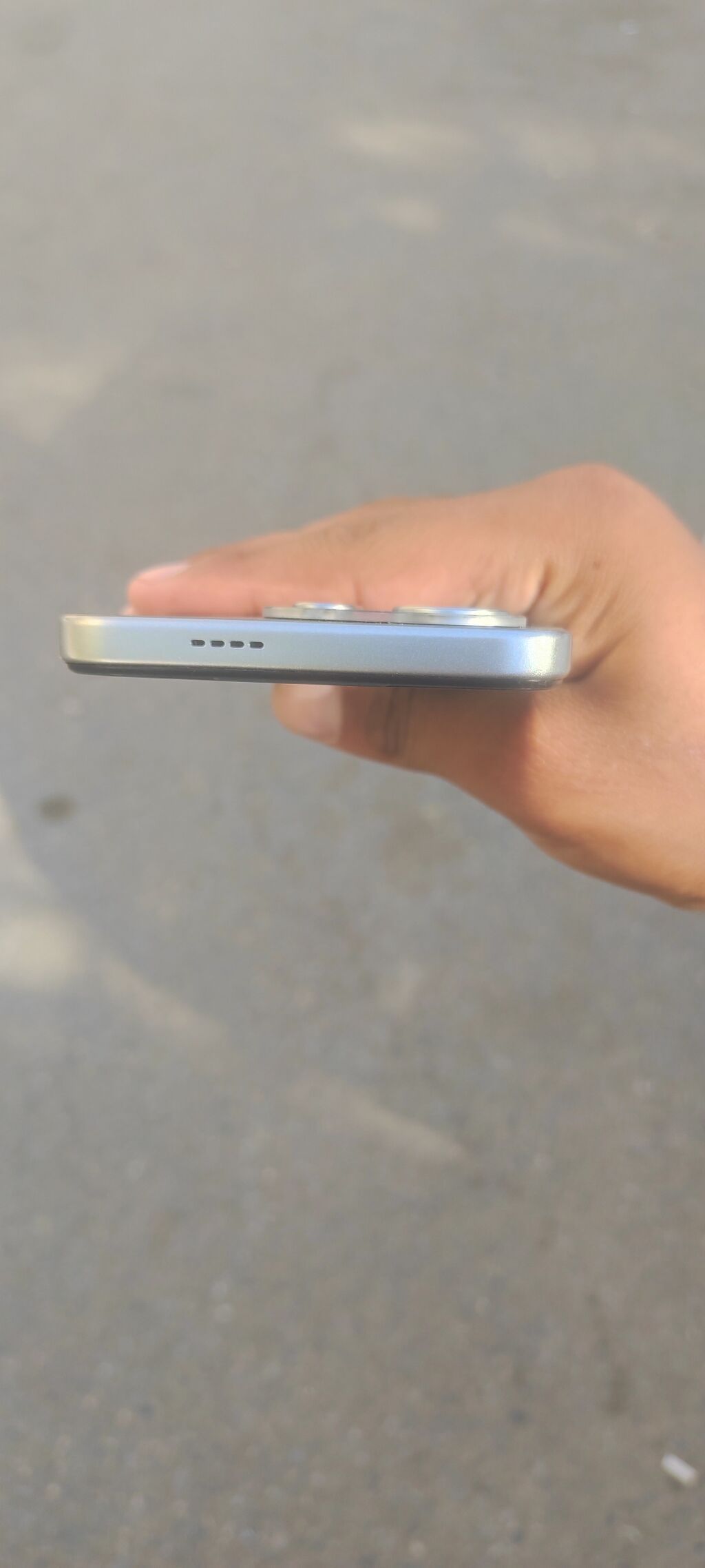 Məhsul: Smartfon (gümüş/açıq boz rəng) Xüsusiyyətlər və dizayn — Digər smartfonlar, Bakı (5)