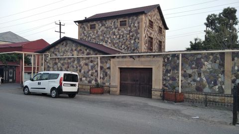 Satılır 6 otaqlı həyət evi/bağ evi 300 m² — Bakı