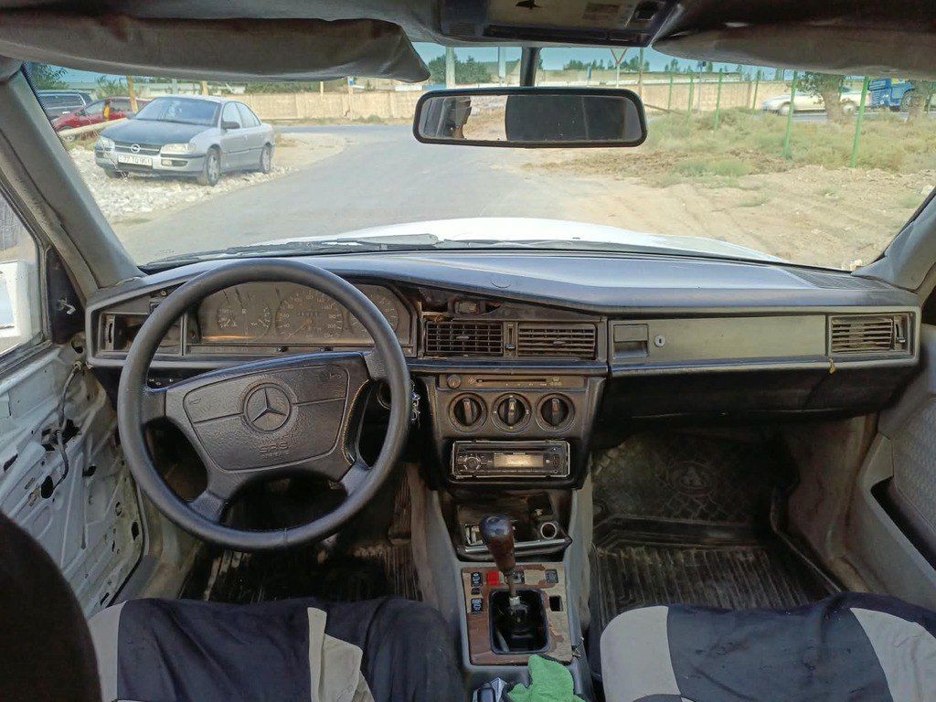 Mercedes 190, 2.5 L, 1990 il, 158 700 km — Avtomobillər, Bakı (3)