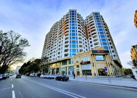 Satılır 3 otaqlı yeni tikili 130 m² — Bakı