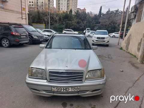 Mercedes C 200, 2.2 L, 1999 il, 700 000 km