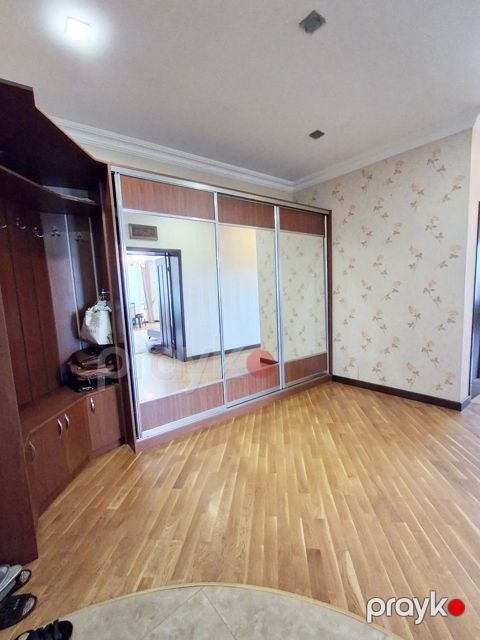 Satılır 4 otaqlı yeni tikili 158 m²