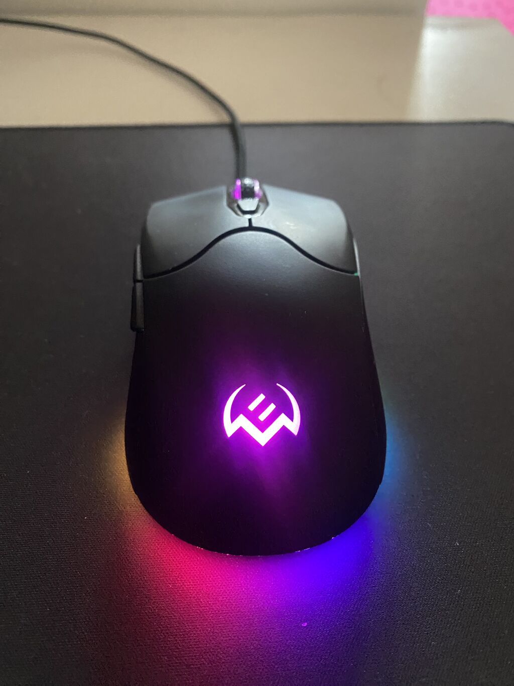 Ela vezuyyetde makrosu rgb modlari oz programi var kompyuterde baha — Klaviaturalar və siçanlar, Bakı