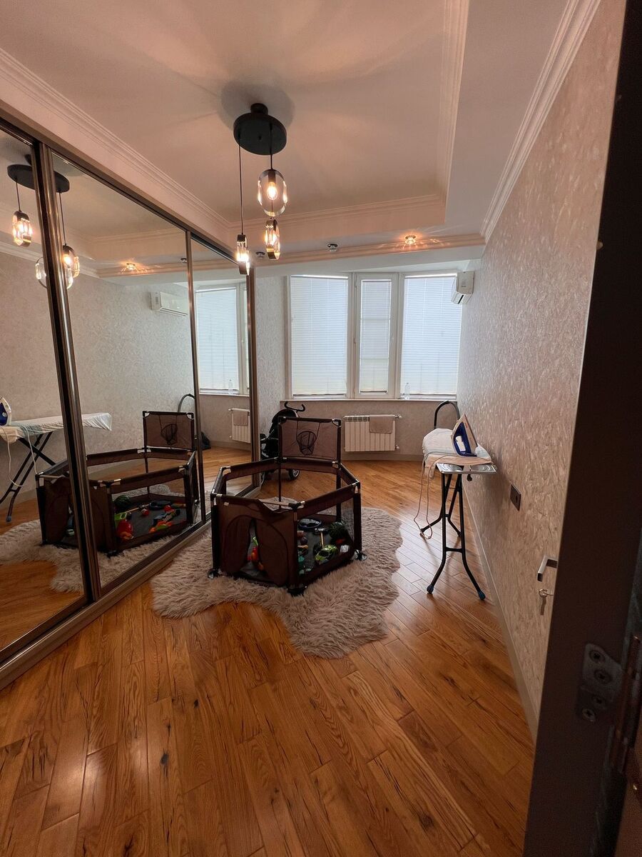 Satılır 4 otaqlı yeni tikili 204 m² — Mənzil, Bakı (5)