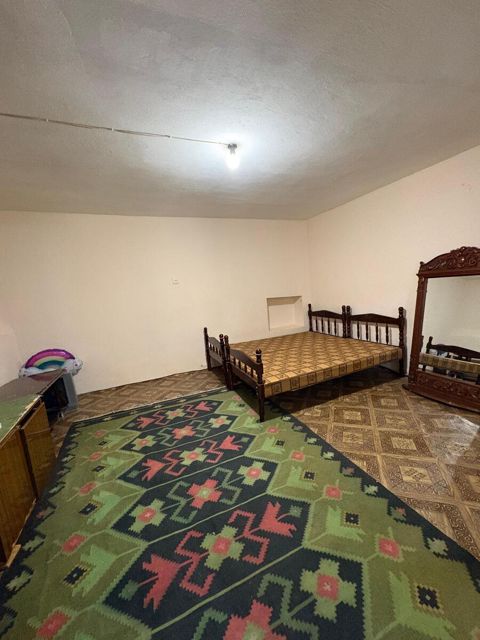 İcarəyə verilir 1 otaqlı köhnə tikili 65 m² — Bakı