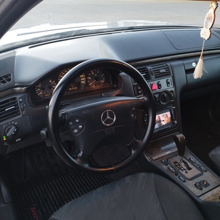 Mercedes E 270, 2.7 L, 1999 il, 384 000 km — Avtomobillər, Bakı (8)