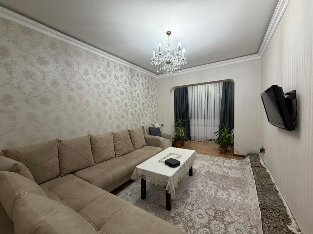 Satılır 4 otaqlı köhnə tikili 100 m² — Mənzil, Bakı (2)