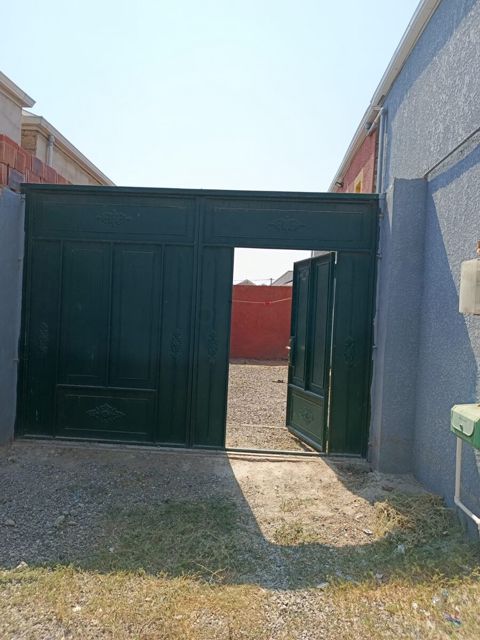 Həyət evi, Binə qəs — Bakı